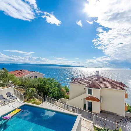 Βίλα Damjan Τρογκίρ