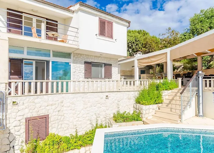 Damjan Villa