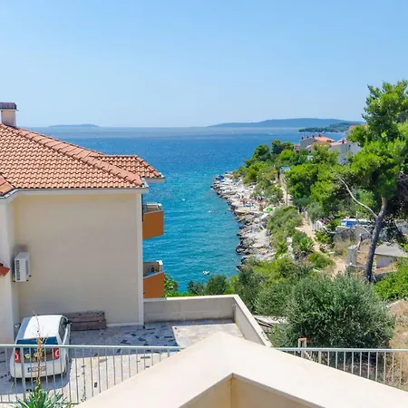 Damjan Villa *