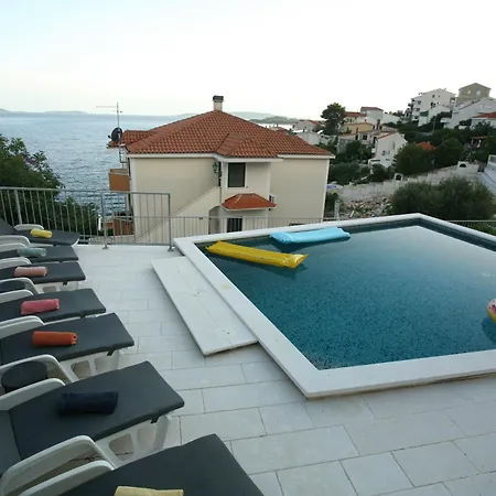 Damjan Villa *